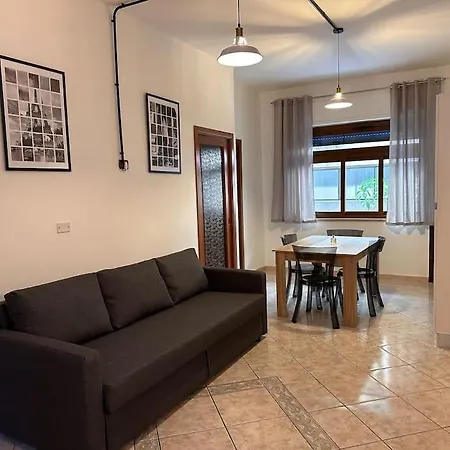 Apartment Luminoso Trilocale A Pomigliano Pomigliano d'Arco